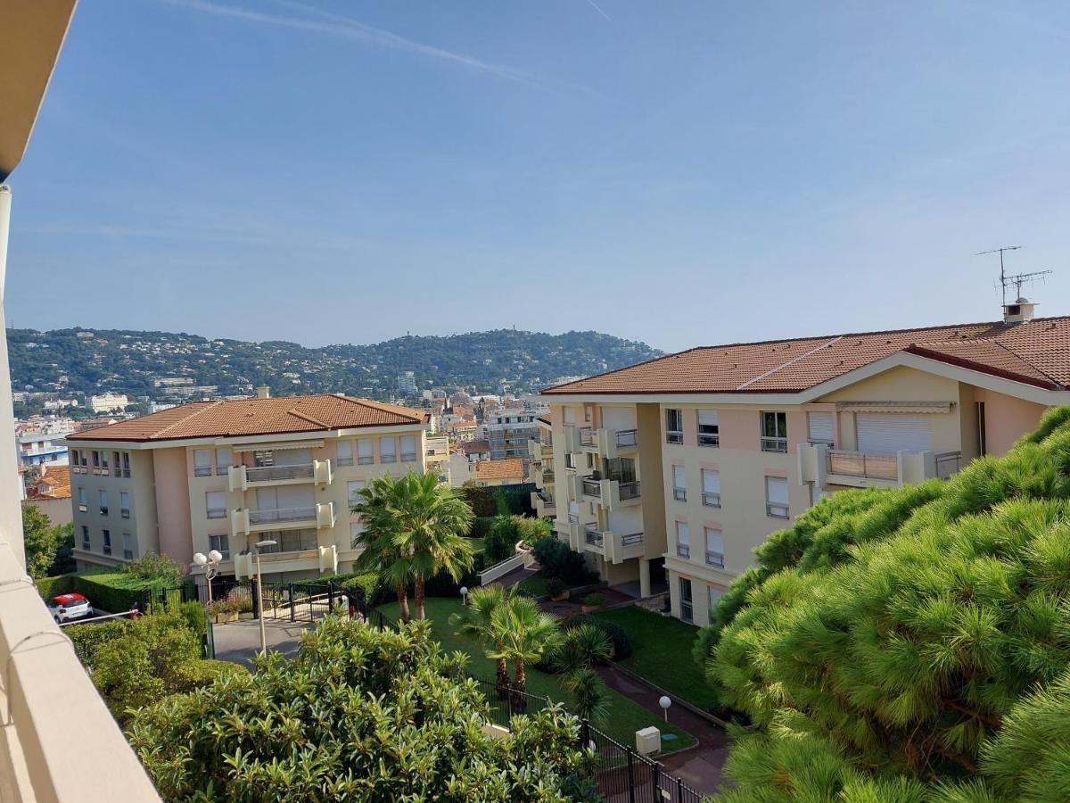Appartement Iris - Lumineux Avec Terrasse Et Vue Mer - Axelle Loc'appart *